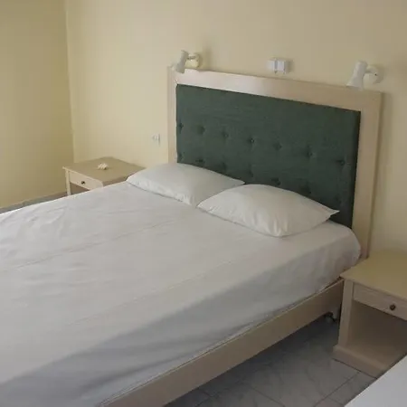 Filoxenia Alykes Apartment *